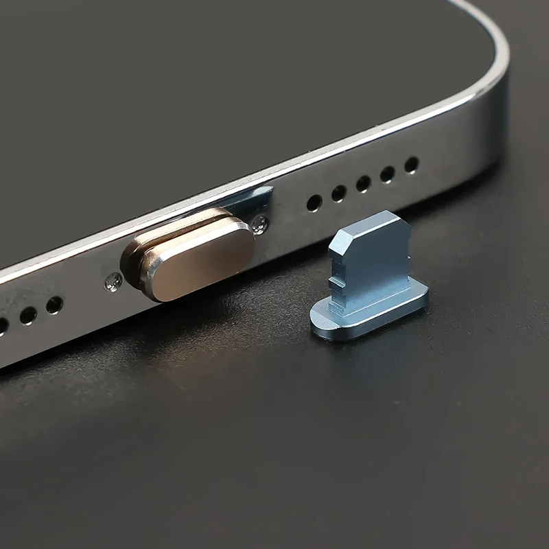 Bouchon anti-poussière en méta - Phone Accessories Online avis et prix